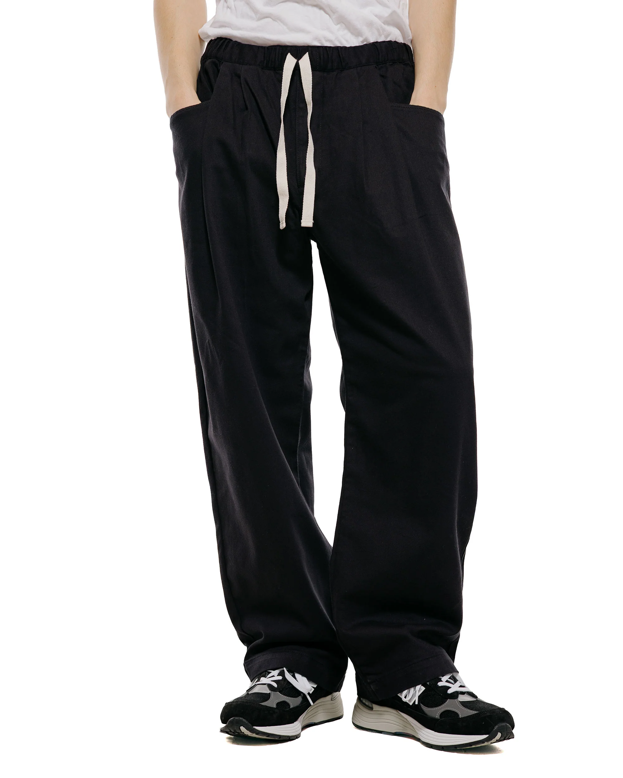 Danton Loose Chino Cloth Tuck Pants Black - Image 2