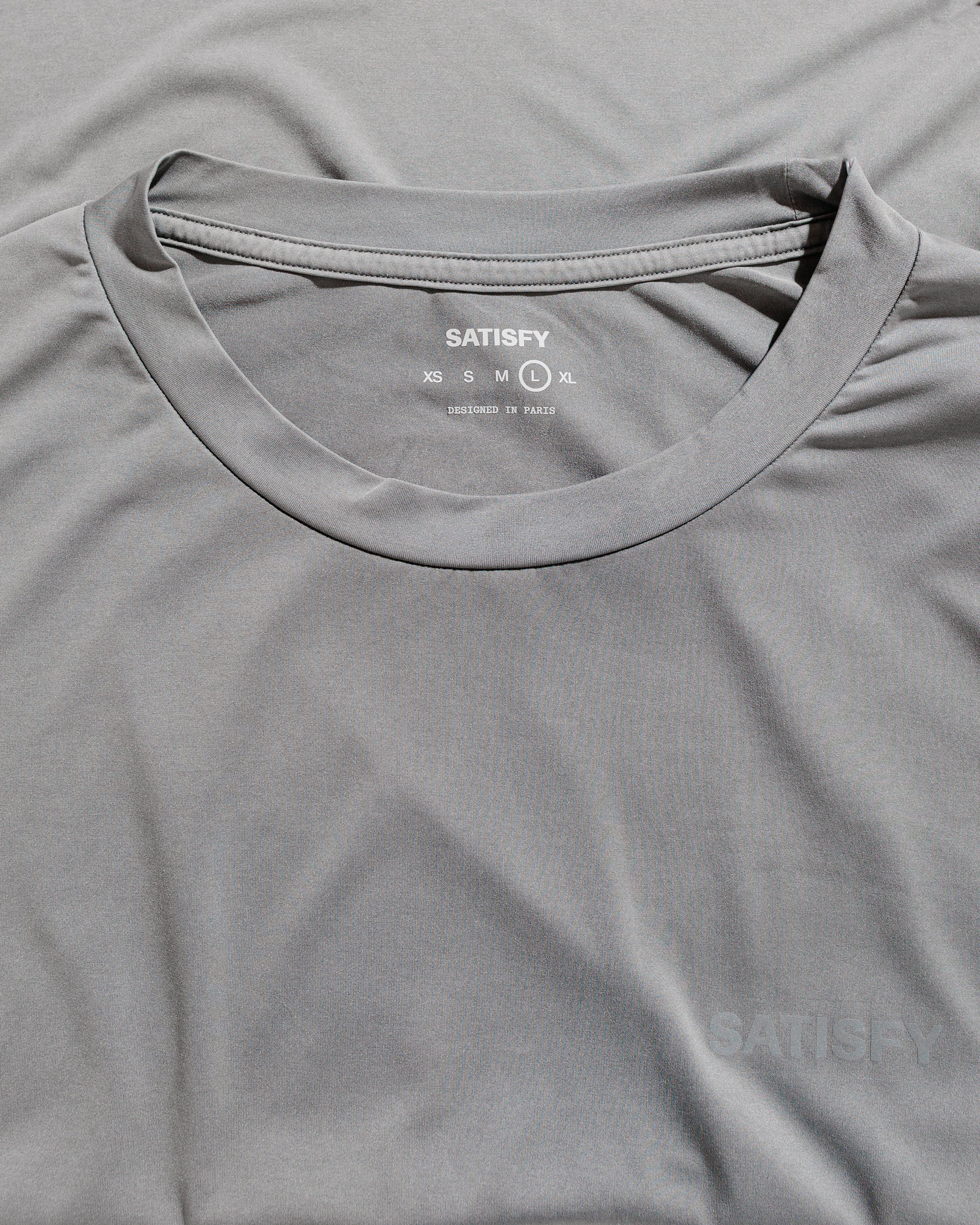SATISFY AuraLite Long Tee Mineral Graphite - Image 5