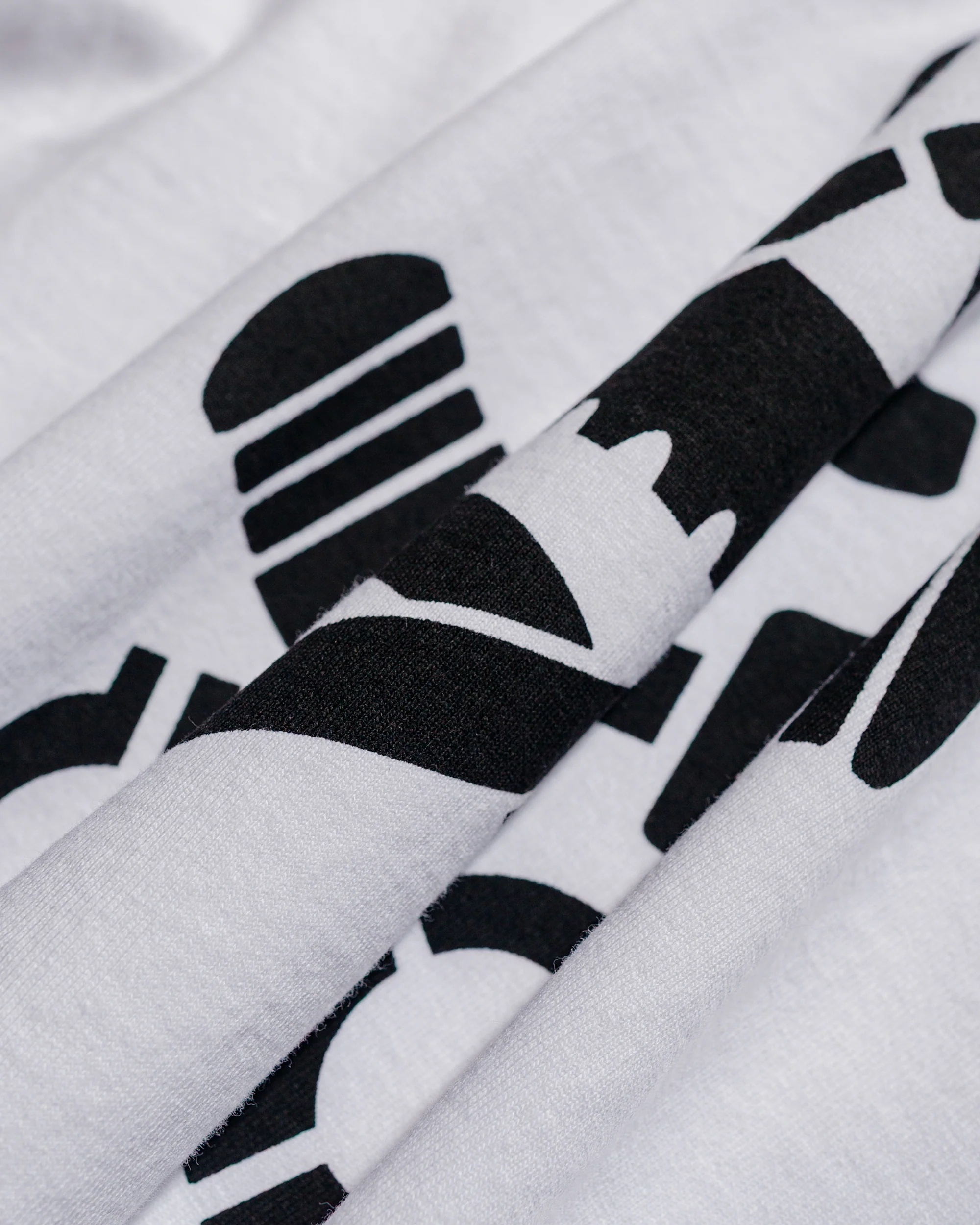 The Real McCoy's BC25003 Buco Tee / Skull Piston White - Image 5