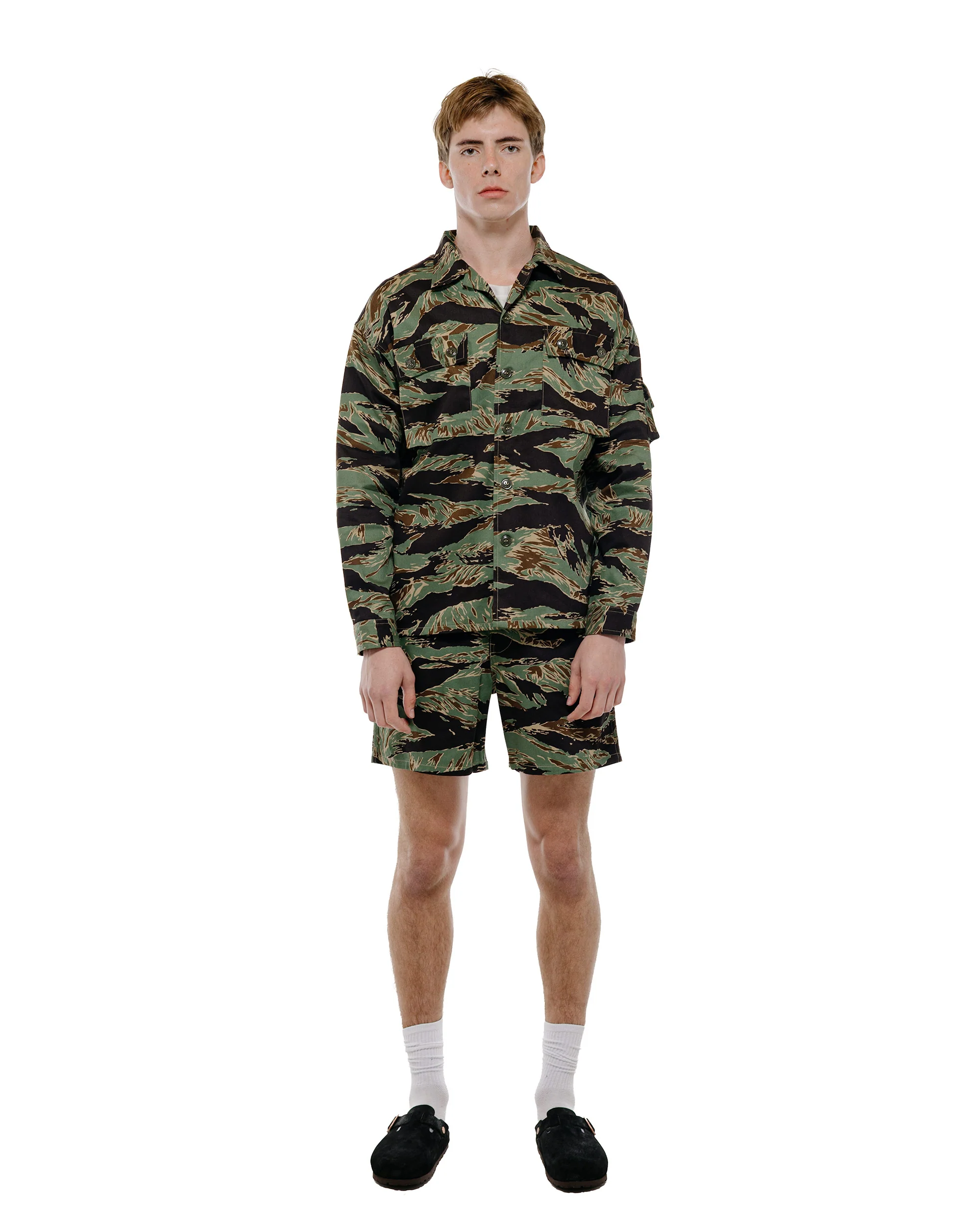 The Real McCoy's MJ26002 Tiger Camouflage Shirt / John Wayne Green - Image 5